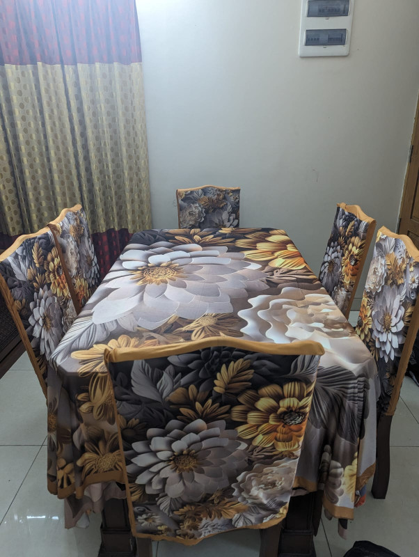 Chair 6 pcs and Dining Table Cover  Set